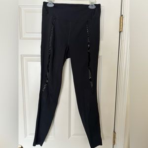 Lululemon Gloss Trim Run Super High Rise Tight